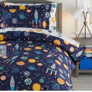 Pottery Barn Kids Solar System Glow-in-the-Dark Duvet Cover